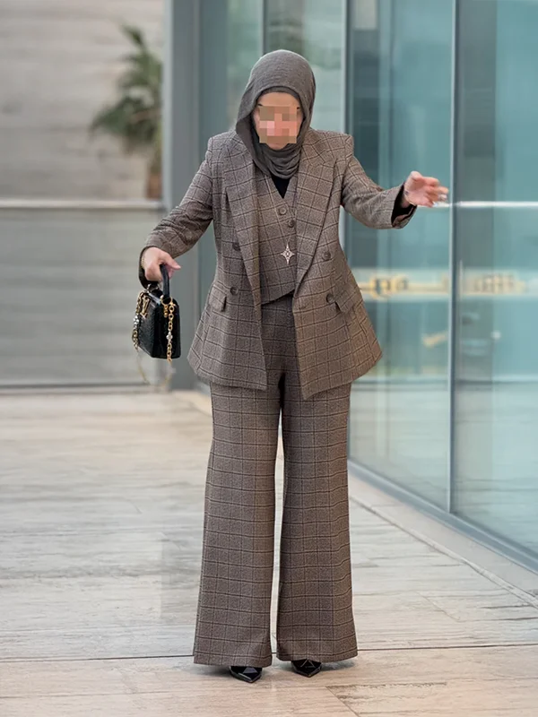 بدلة لوكسمبورغ بدلة لوكسمبورغ